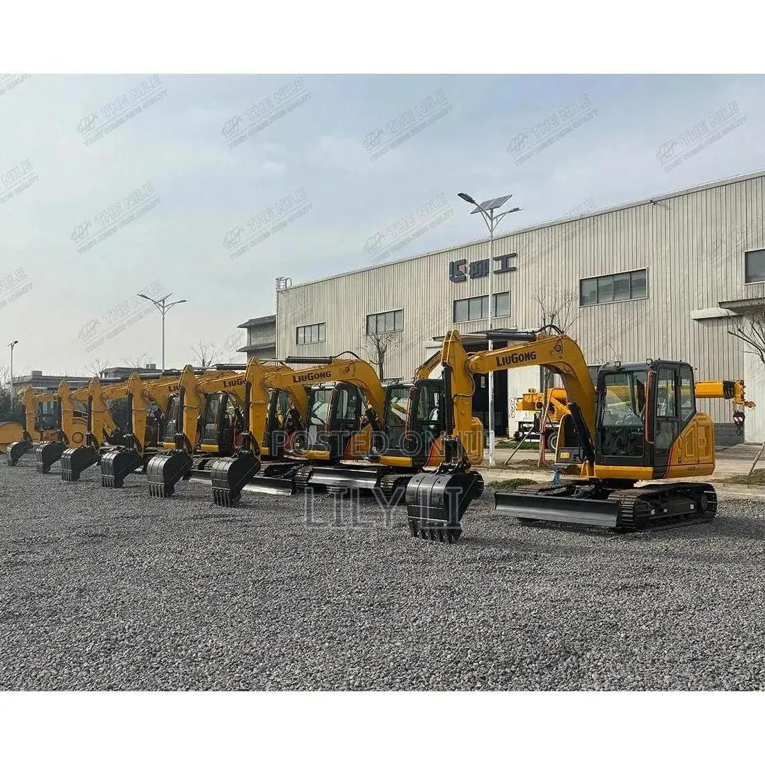 9075F Excavator 7.5 Ton 36.8kW 0.32m3 Bucket Strong Digging