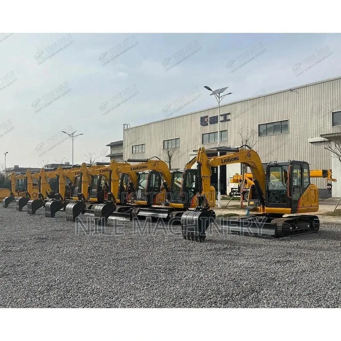 9075F Excavator 7.5 Ton 36.8kW 0.32m3 Bucket Strong Digging