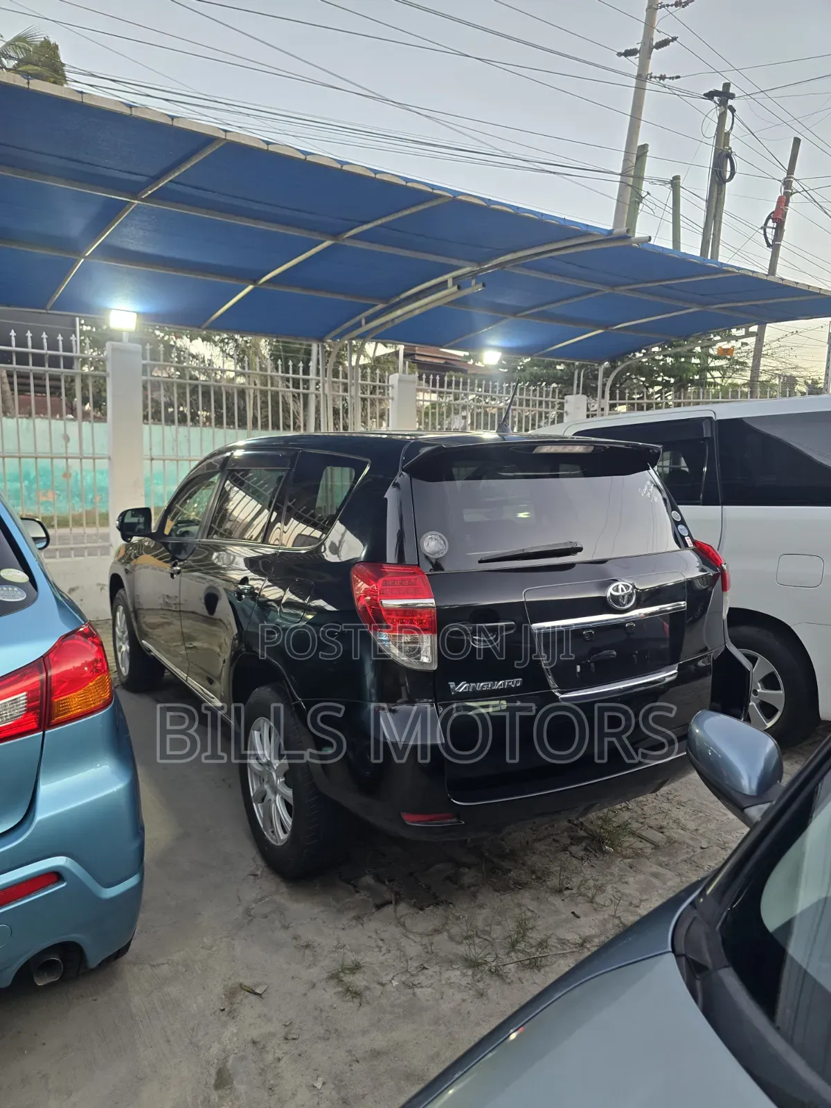 Toyota Vanguard 2010 Black