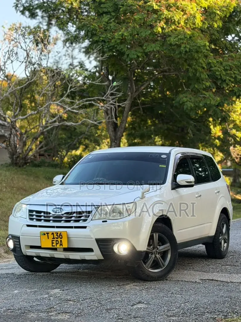 Subaru Forester 2011 White