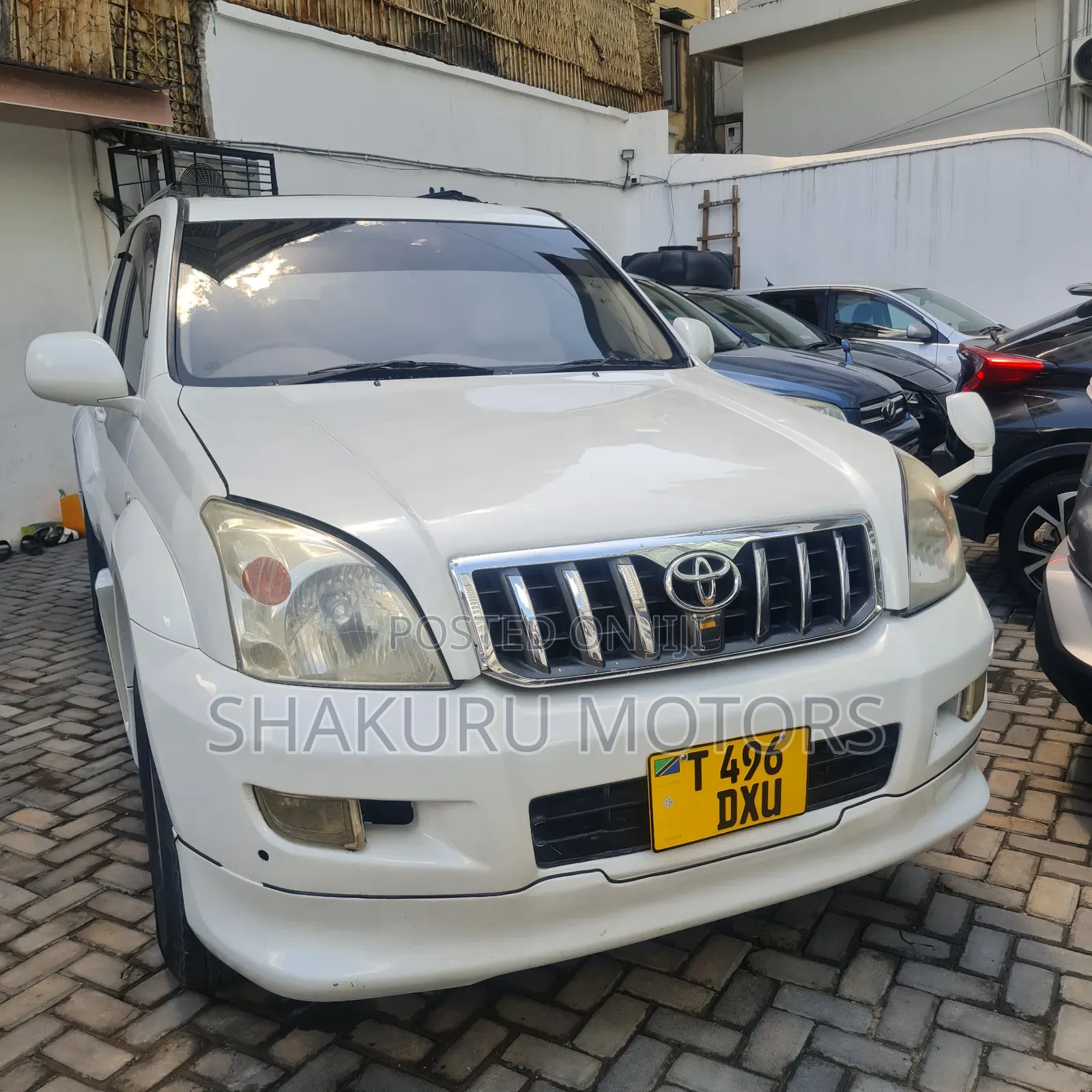 Toyota Land Cruiser Prado 2006 White