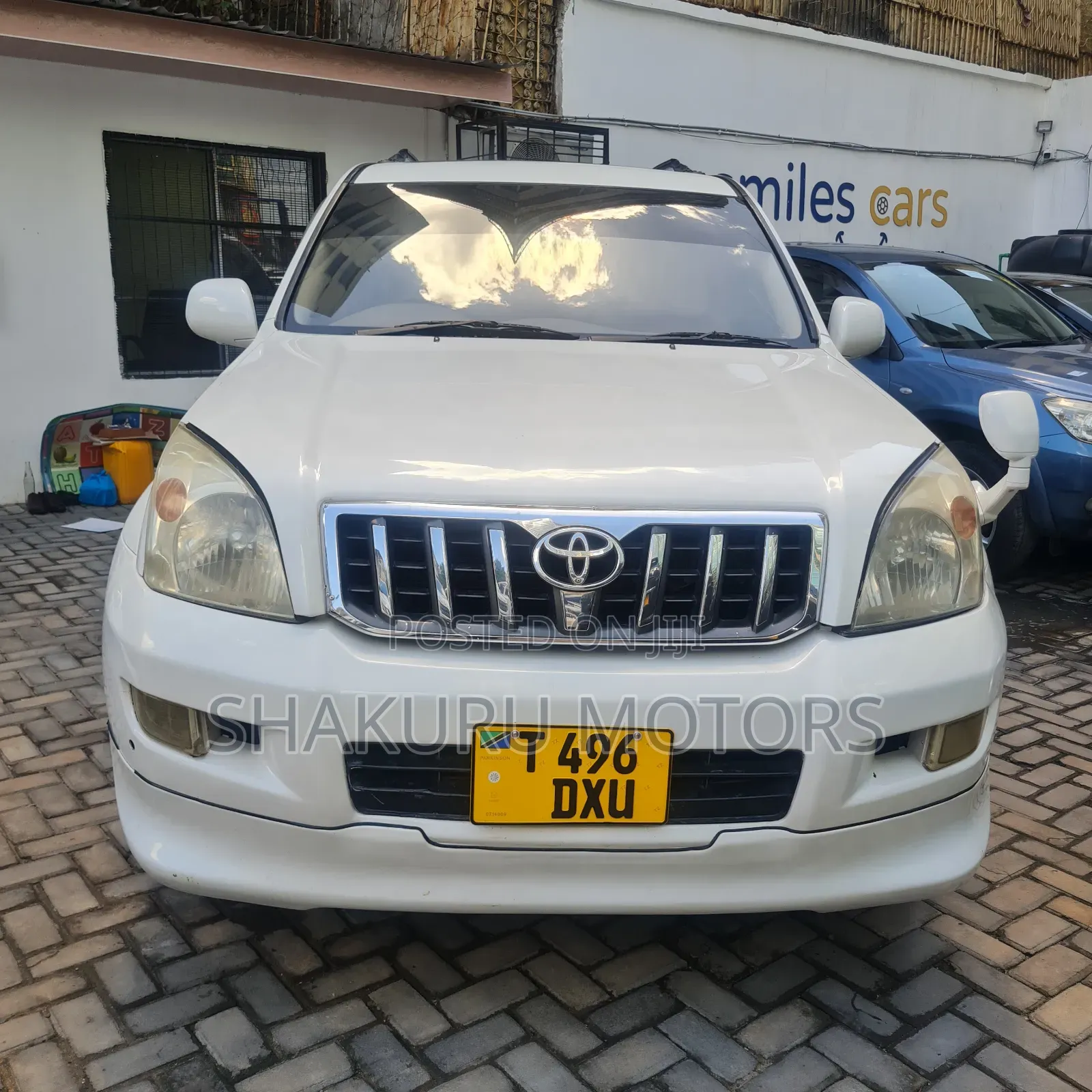 Toyota Land Cruiser Prado 2006 White