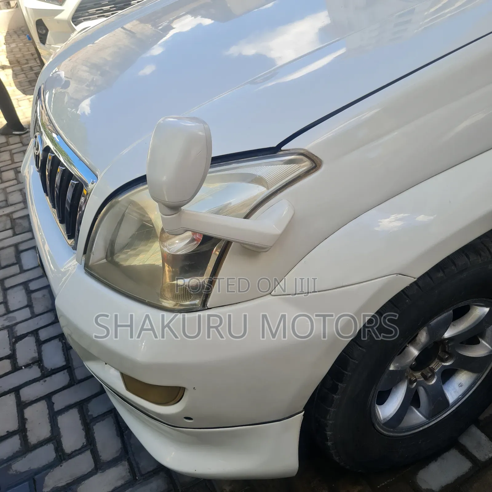 Toyota Land Cruiser Prado 2006 White