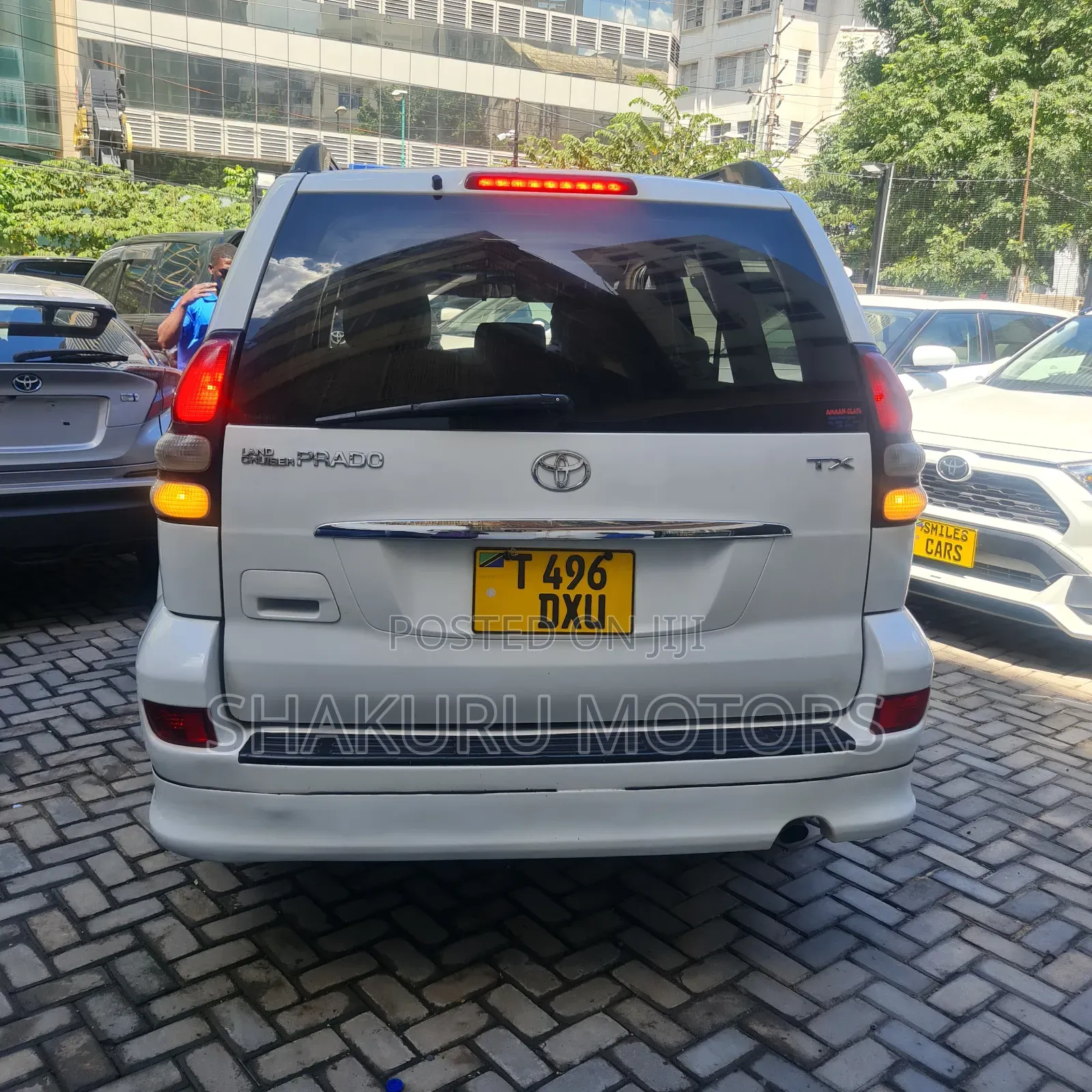 Toyota Land Cruiser Prado 2006 White