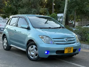 Toyota IST 2003 Blue