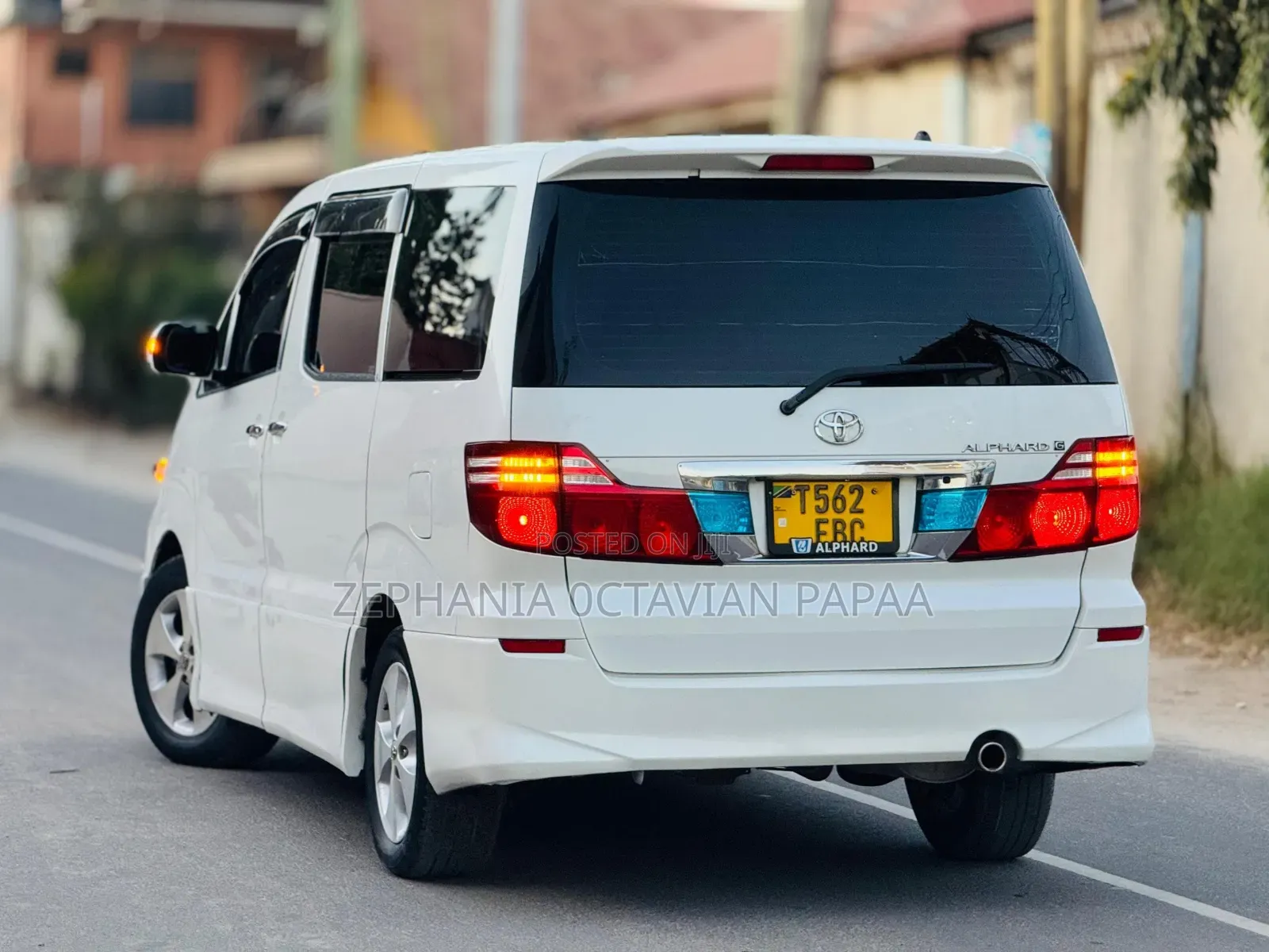 Toyota Alphard 2007 White