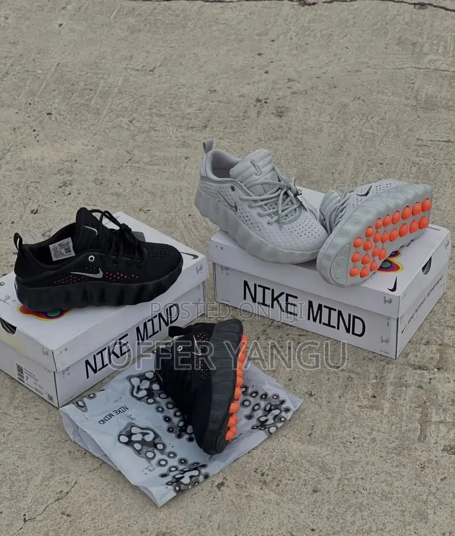 Nike Mind 002