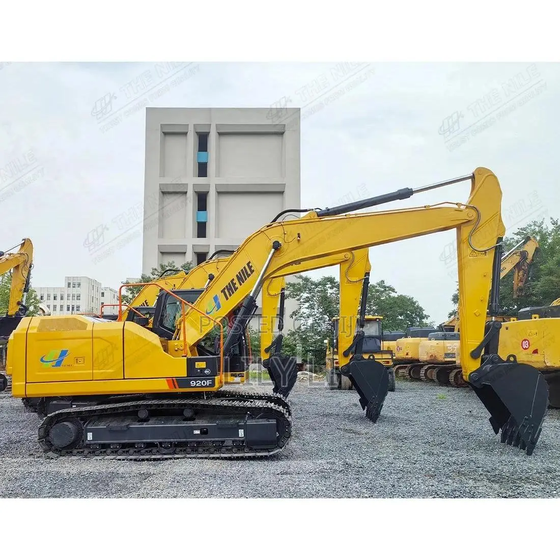 Heavy Duty 920F Excavator 215kN Traction 5.5km/H Travel Speed