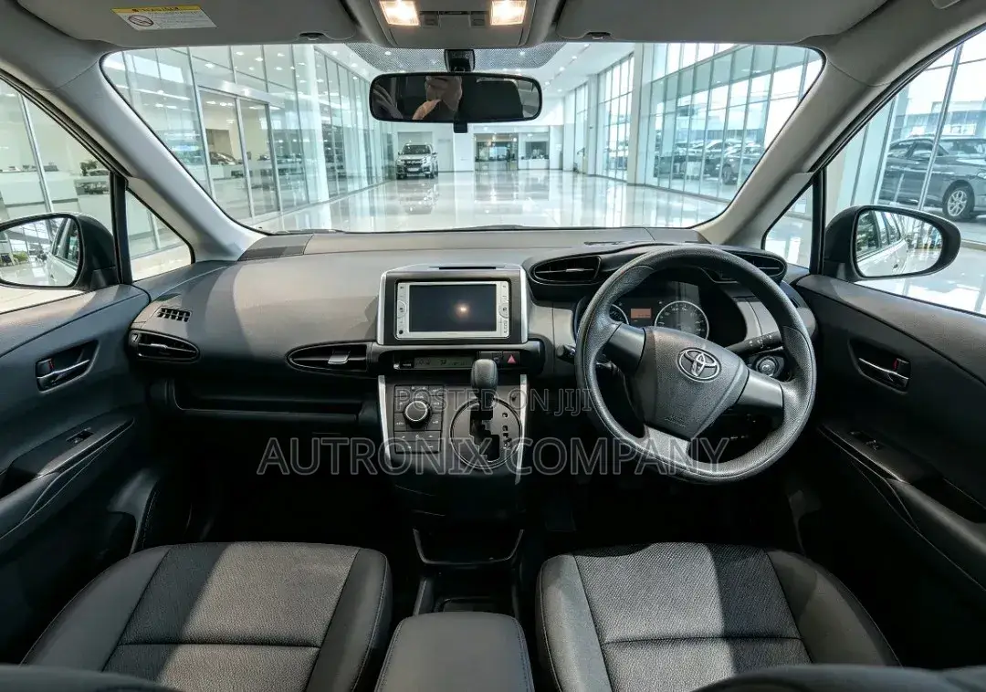 Toyota Wish 2013 Black