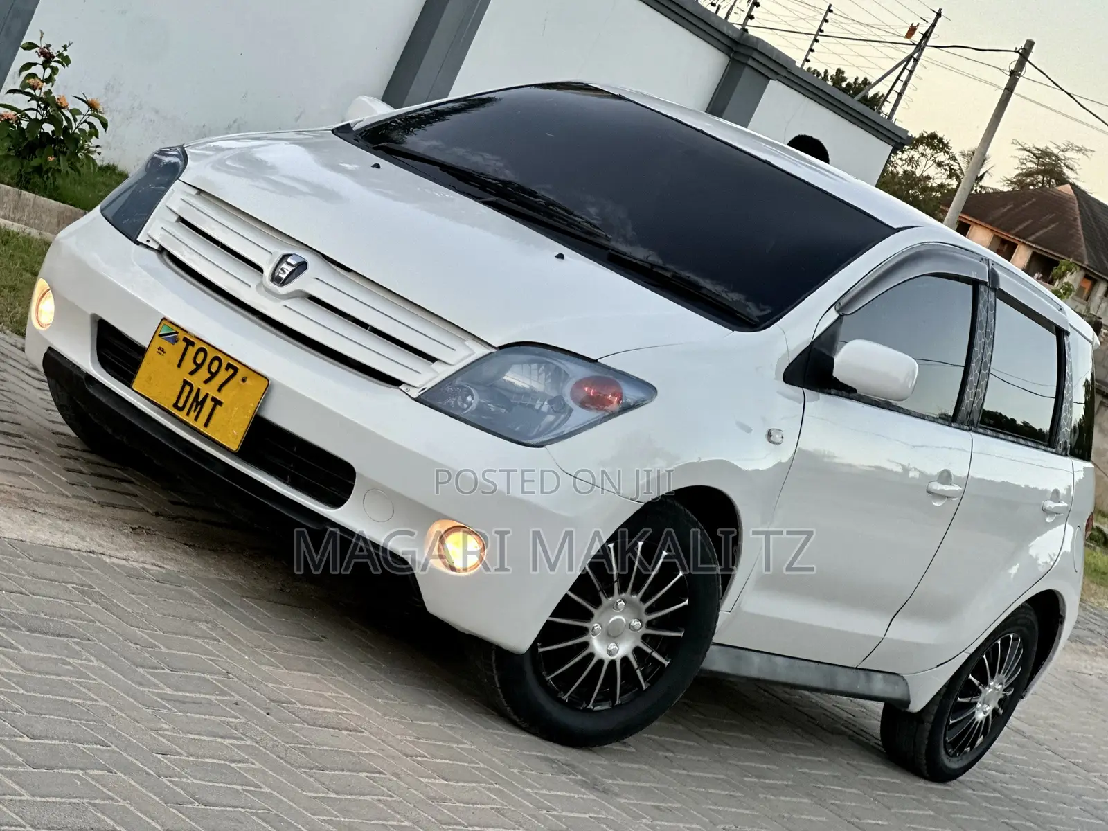 Toyota IST 2004 White