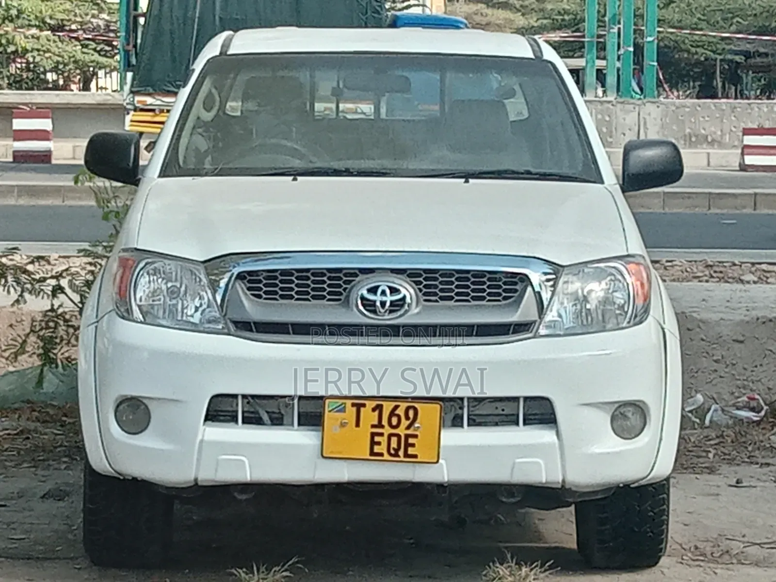 Toyota Hilux 2008 White