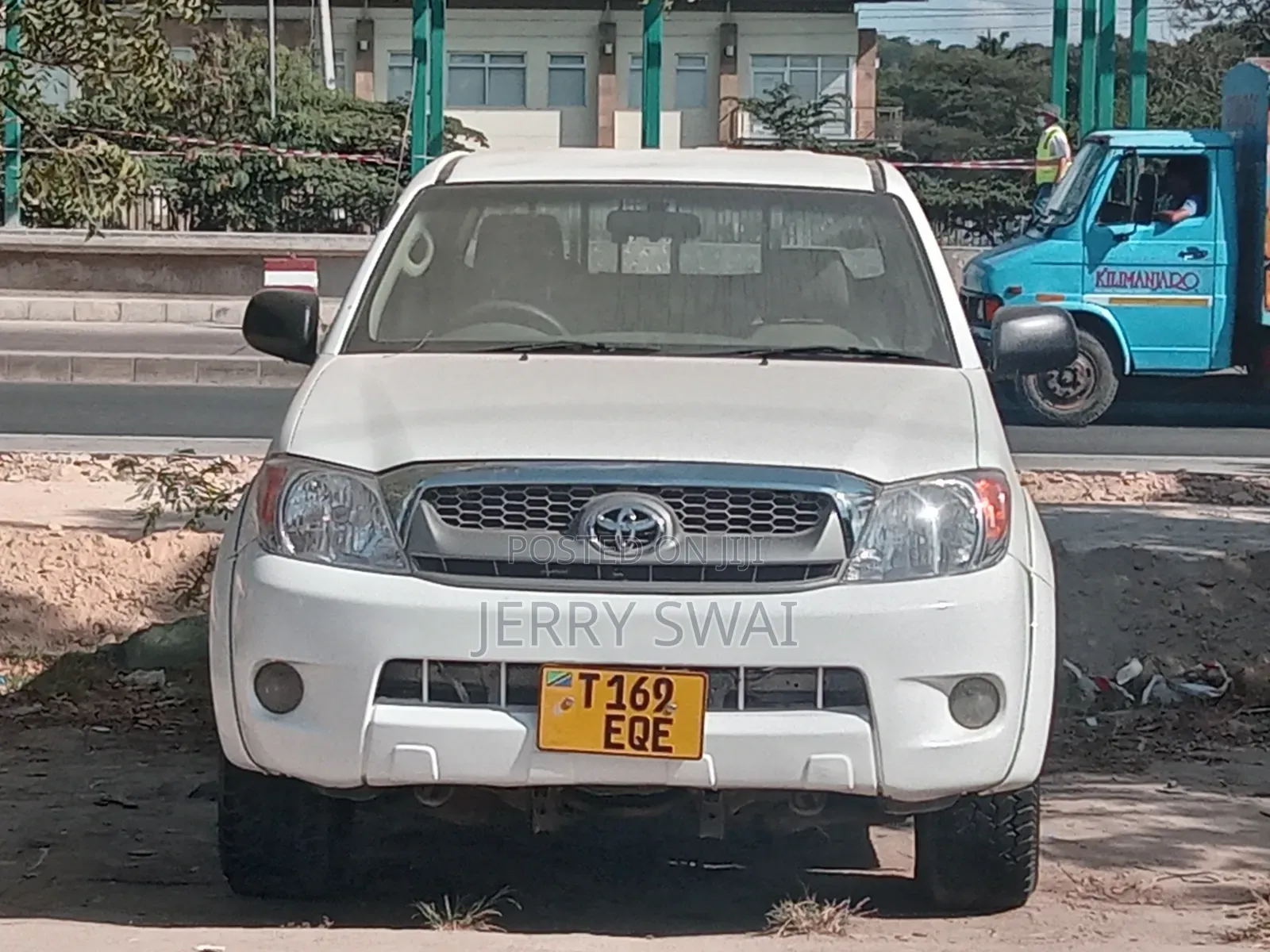 Toyota Hilux 2008 White