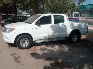 Toyota Hilux 2008 White