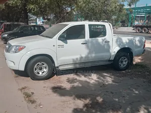 Toyota Hilux 2008 White