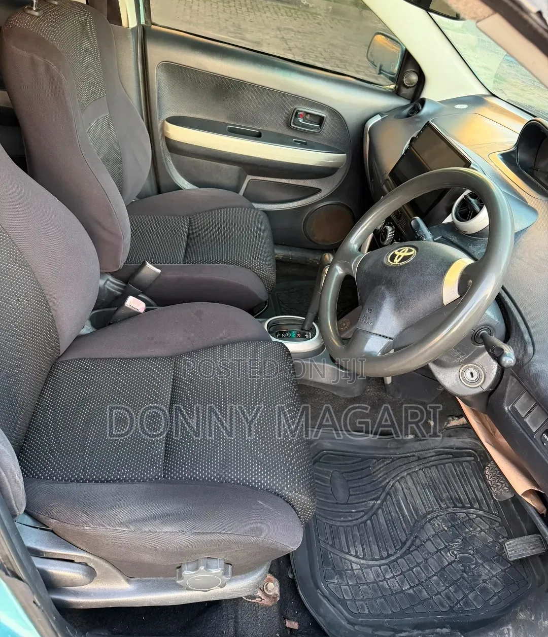Toyota IST 2004 Blue