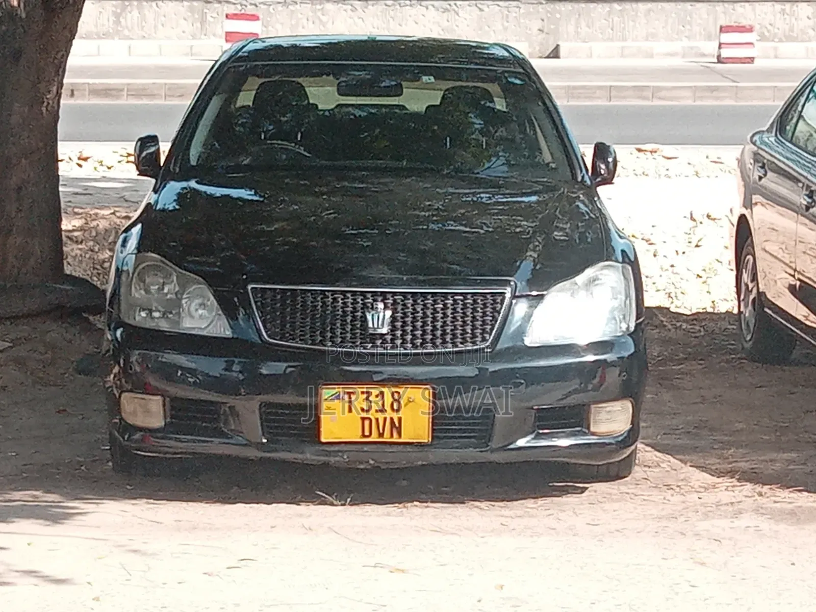 Toyota Crown 2004 Black