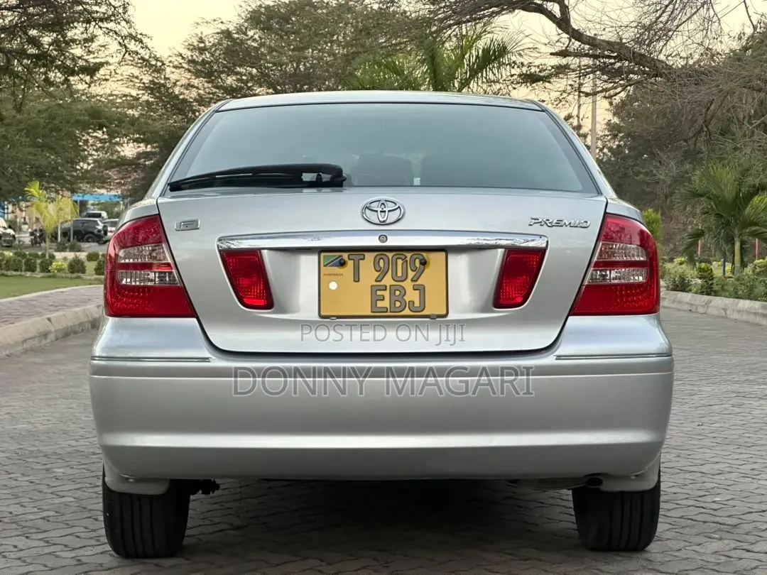 Toyota Premio 2005 Silver