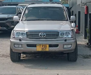 Toyota Land Cruiser 2002 Off white