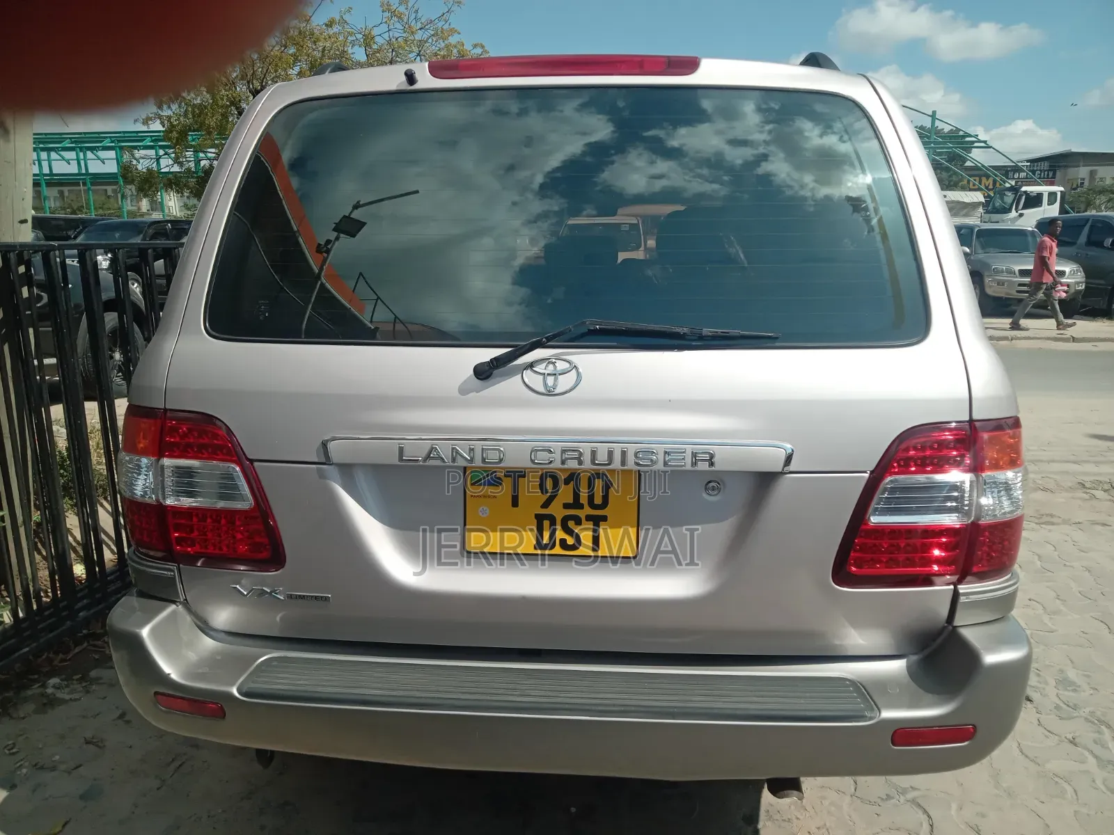 Toyota Land Cruiser 2002 Off white