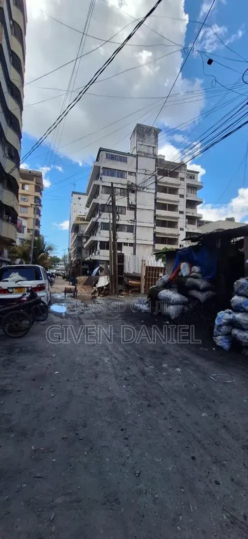 10bdrm Block of Flats in Kariakoo for sale