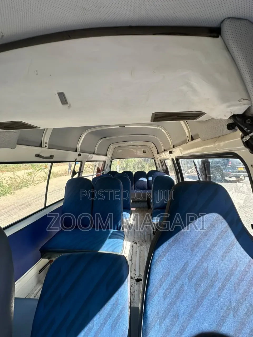 Toyota HiAce 2002 White