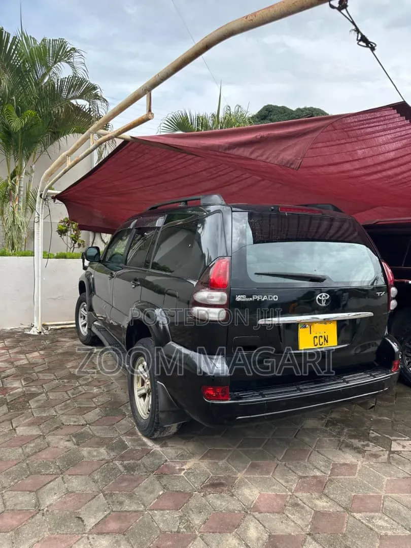 Toyota Land Cruiser Prado 2006 Black