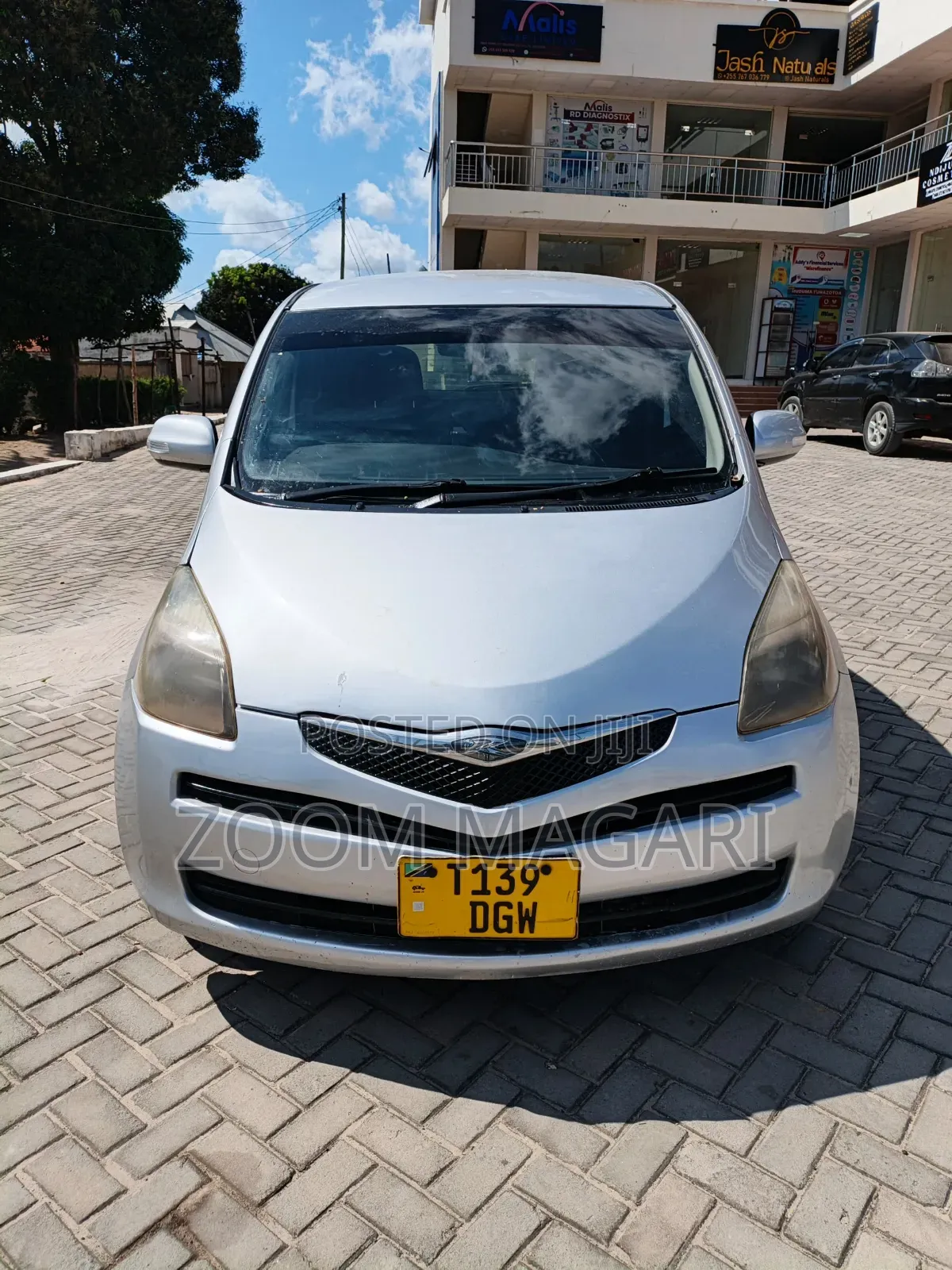 Toyota Ractis 2006 Silver