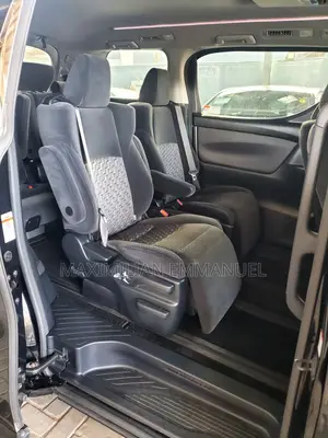 Toyota Vellfire 2015 Black