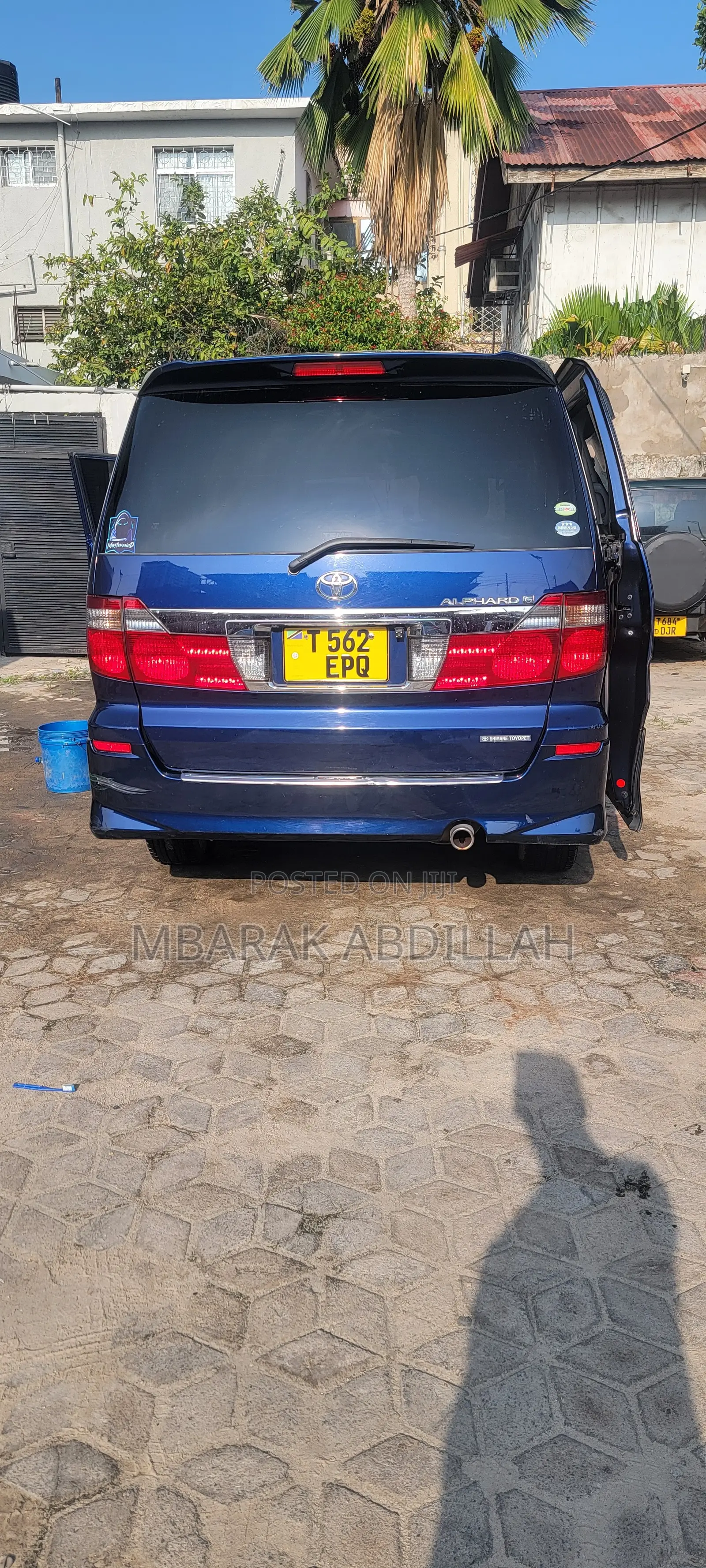 Toyota Alphard 2004 Blue