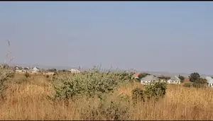 Viwanja Vitatu (MSALATO), Vimeungana(1500sqm). At 500sqm. BEI 6M at