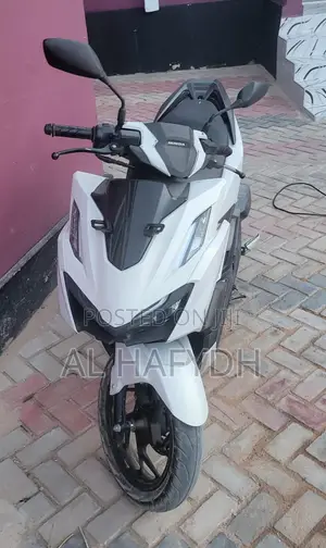 Honda Vario 2024 White