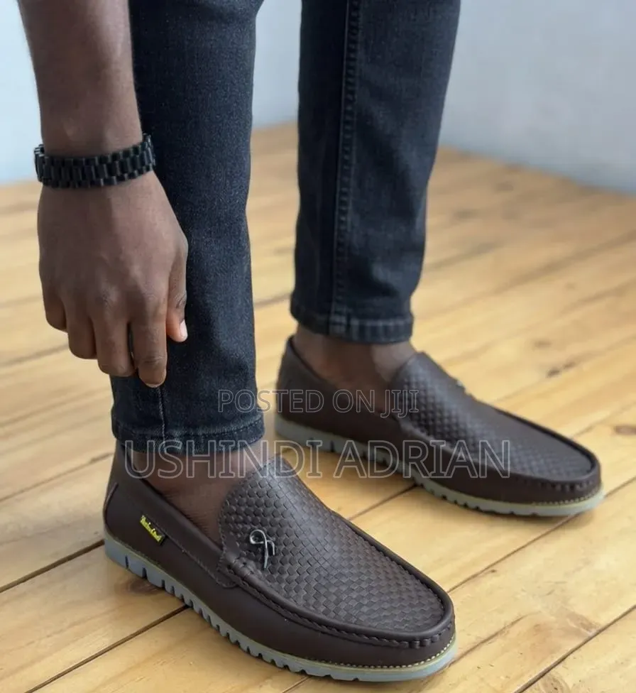 ORIGINAL TIMBERLANDSize: 40, 41, 42, 43, 44