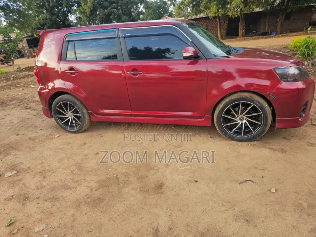 Toyota Corolla Rumion 2008 Maroon