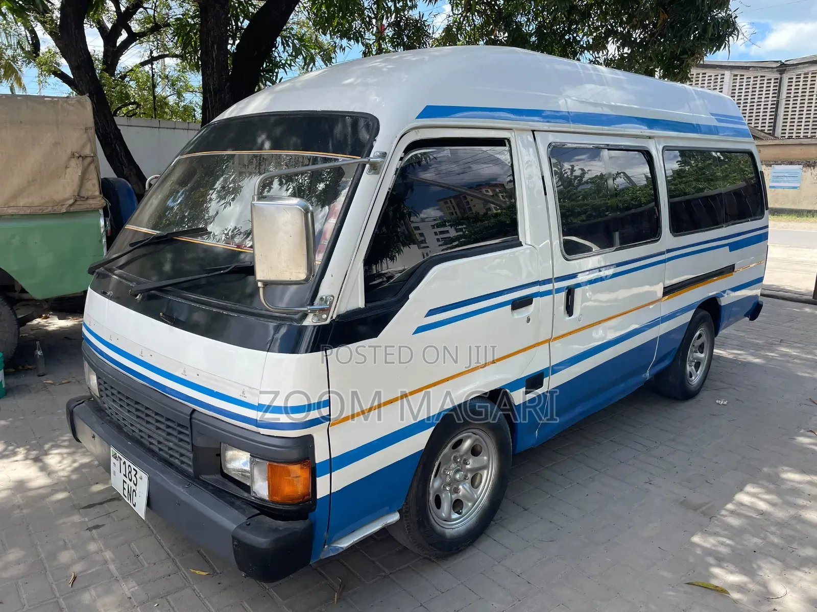 Nissan Caravan (Urvan) 1996 White