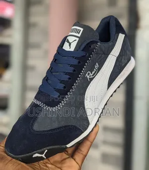 Puma Roma 68
Size: 40, 41, 42, 43, 44 45
Bei: 70,000/-