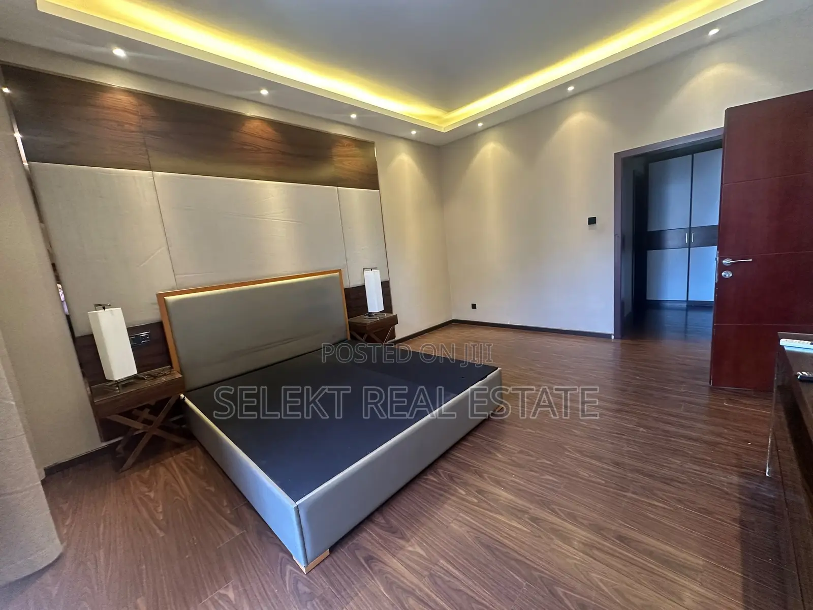 Furnished 2bdrm Apartment in Oyster Bay for rent