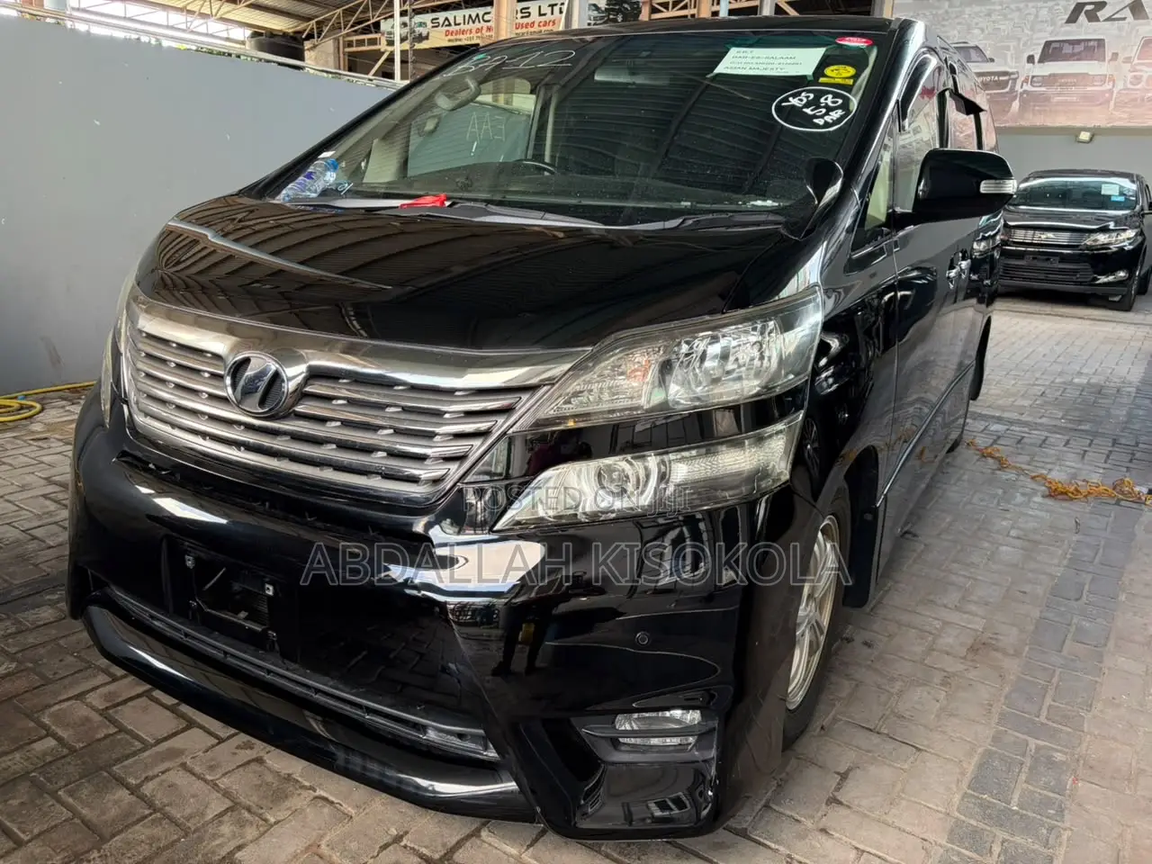 Toyota Vellfire V 2.4 FWD 7-Seater 2010 Black