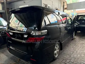 Toyota Vellfire V 2.4 FWD 7-Seater 2010 Black