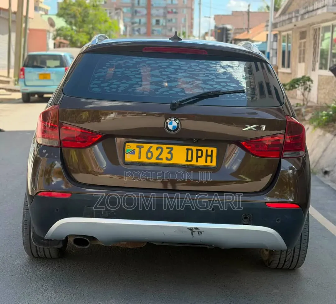 BMW X1 2011 Brown