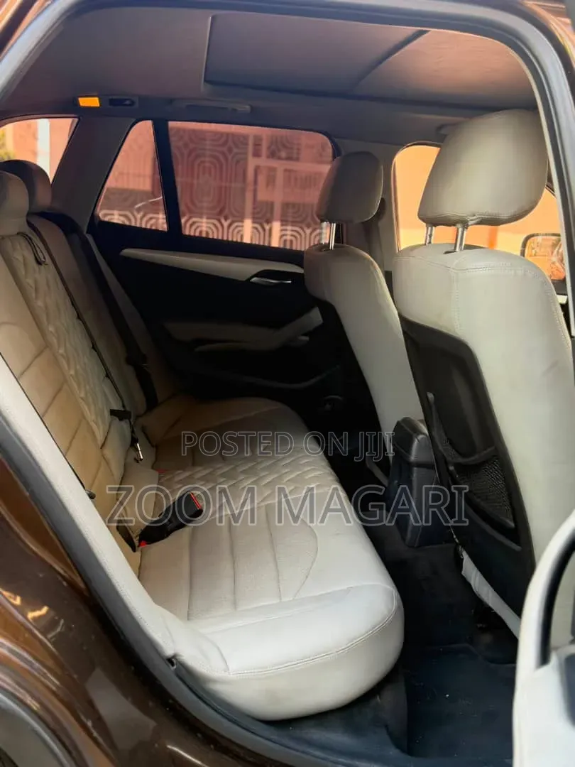 BMW X1 2011 Brown