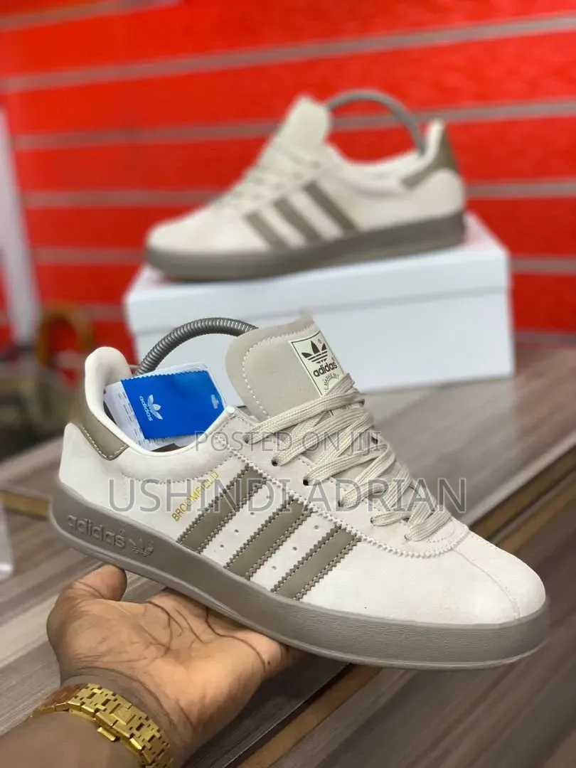 RABA ORIGINALSize: 40, 41, 42, 43, 44
Bei: 120,000/=Karibuni