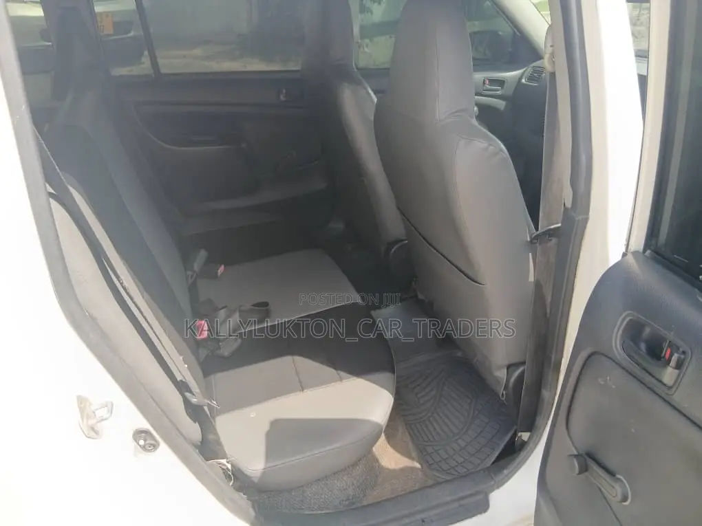 Toyota Probox 2006 White