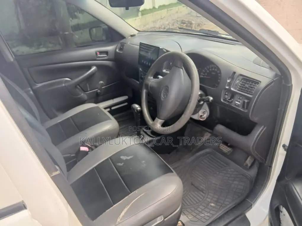 Toyota Probox 2006 White