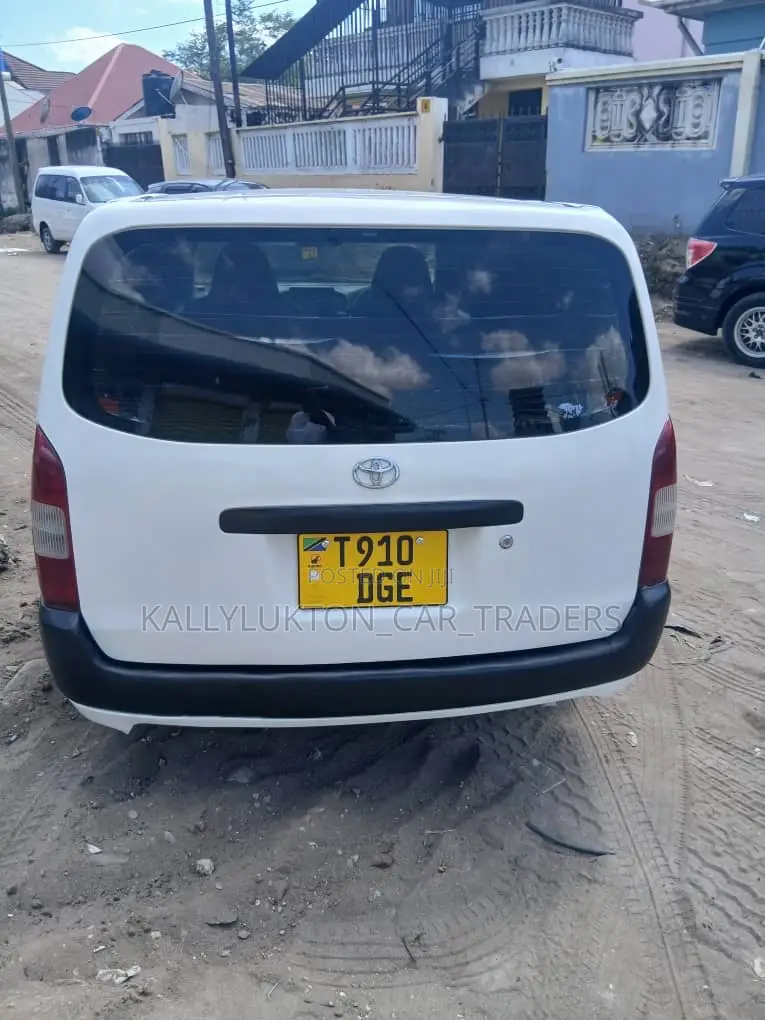 Toyota Probox 2006 White