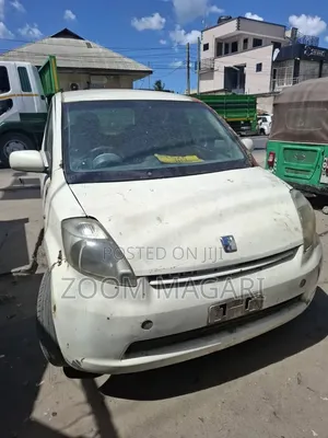 Toyota Passo 2004 White