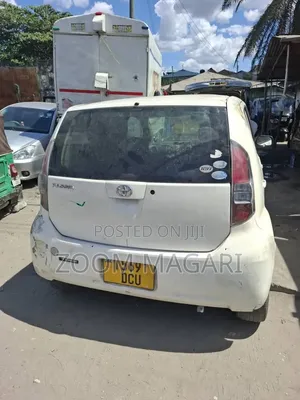 Toyota Passo 2004 White