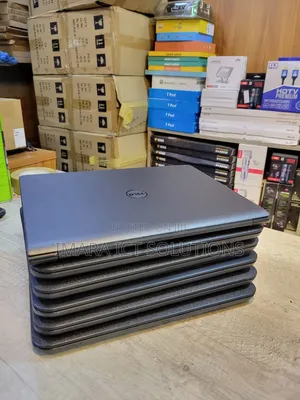 Laptop Dell Latitude 3340 4GB Intel Core i3 HDD+SSD 500GB