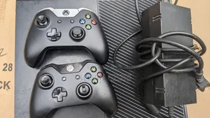 XBOX ONE Gb 300