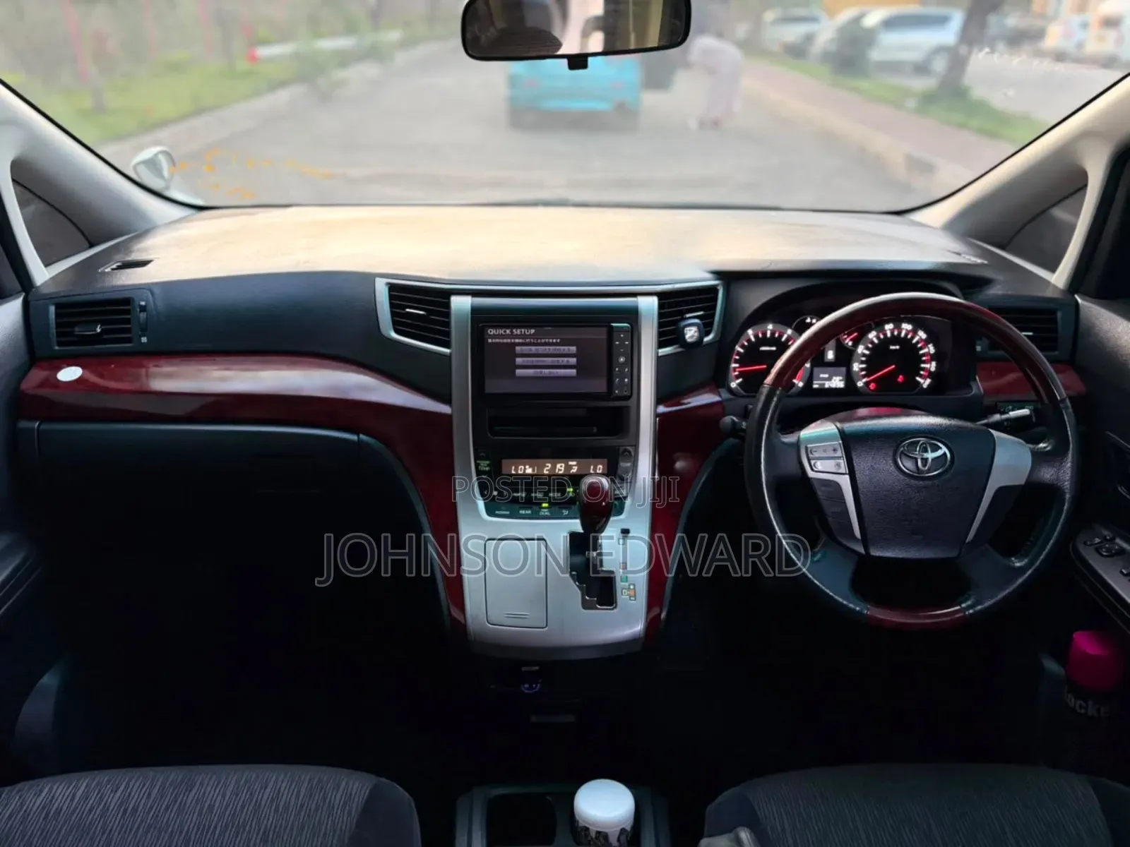 Toyota Alphard 2010 White