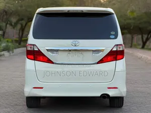 Toyota Alphard 2010 White